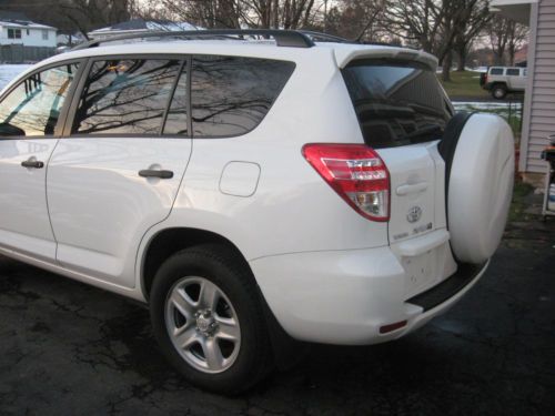 2010 Toyota RAV4 Base Sport Utility 4-Door 2.5L, US $14,900.00, image 3