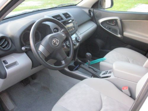 2010 Toyota RAV4 Base Sport Utility 4-Door 2.5L, US $14,900.00, image 4