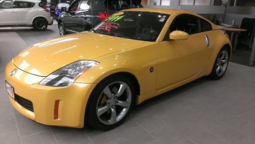 2005 nissan 350z touring coupe 2-door 3.5l 35th anniversary
