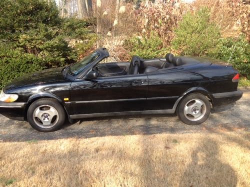 1997 Saab 900S Convertible, image 3