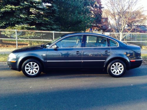 2003 vw passat sedan gls, 1.8l turbo 4 cylinders - fully loaded (mint condition)