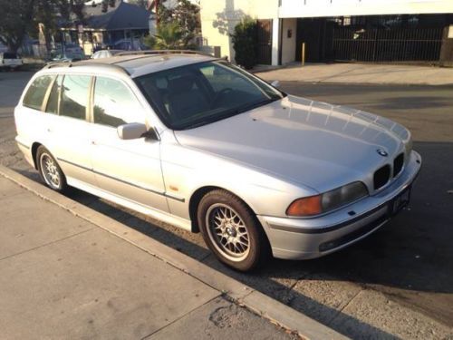 2000 bmw 528i base wagon 4-door 2.8l