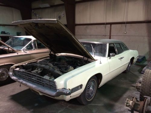 1968 ford thunderbird base sedan 4-door 7.0l