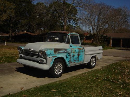 1958 chevy apache pickup