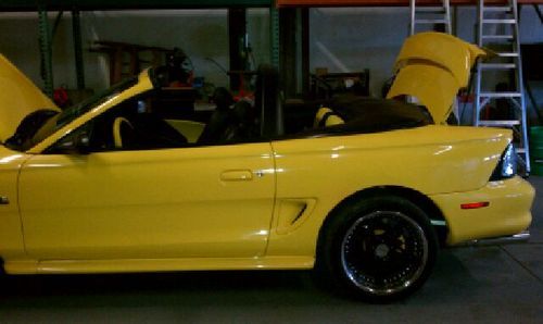 1994 ford mustang gt convertible 2-door 5.0l