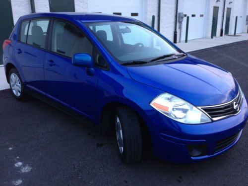 2012 nissan versa s. used - good condition