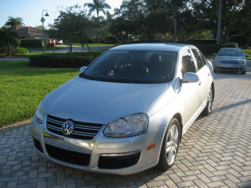 2009 Volkswagen Jetta TDI Sedan 4-Door 2.0L, US $15,900.00, image 2