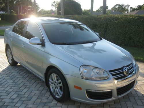 2009 Volkswagen Jetta TDI Sedan 4-Door 2.0L, US $15,900.00, image 3