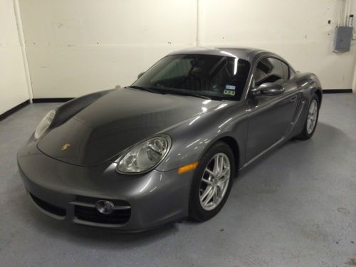 2007 porsche cayman coupe 2.7l excellent condition inside and out no issues