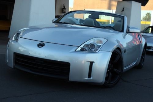 2007 nissan 350z convertible. 6 sp. leather. lowered. 2 owners. clean carfax.