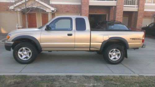 2001 Toyota Tacoma SR5 TRD Off Road Diff Lock 5-Speed Manual 1 Owner Great Shape, image 2