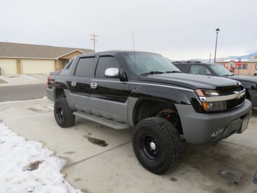 2002 chevrolet avalanche 4x4 2500 base crew cab pickup 4-door 8.1l