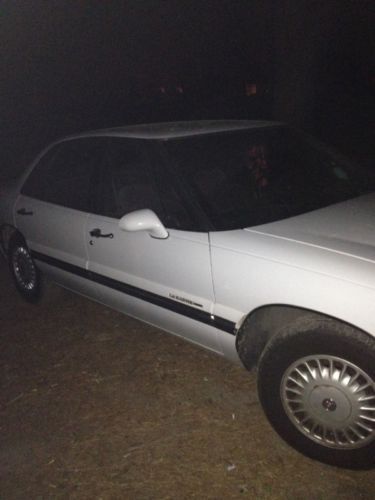1999 buick lesabre custom sedan 4-door 3.8l
