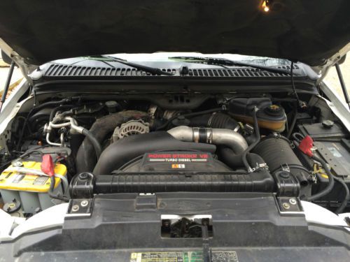 6.0l diesel 4x4 eddie bauer package - perfect condition