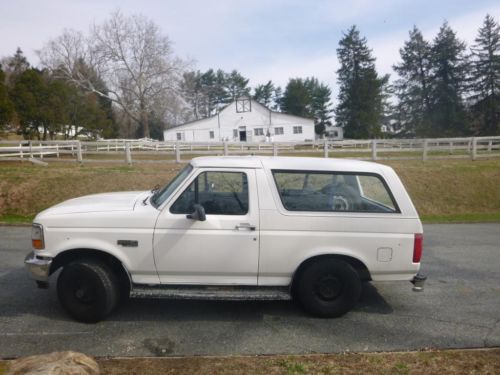 1996 ford bronco 4x4 one owner (state of md) low miles no reserve