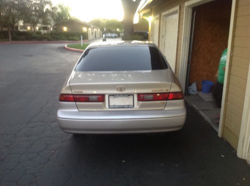 1998 toyota camry le sedan 4-door 3.0l