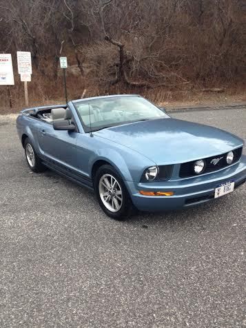 2006 ford mustang convertible clean