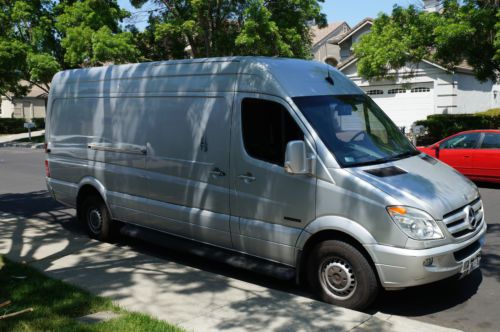 2008 dodge sprinter 2500 base standard cargo van 3-door 3.0l