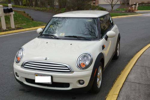 2008 mini cooper hardtop, white, 6-speed manual, 80k miles, low reserve