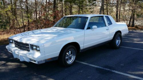 1981 chevrolet monte carlo landau coupe 2-door