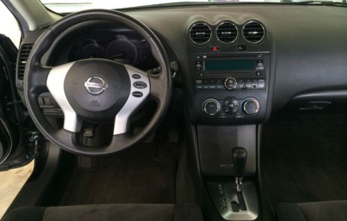 2009 Nissan Altima 2.5S Black on black tint low mileage, US $13,400.00, image 4