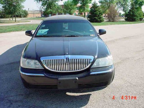 2007 Lincoln 120" Limousine, image 3