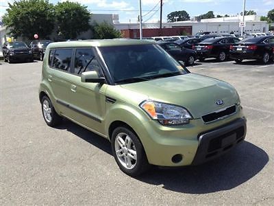 5dr wgn auto + kia soul + low miles 4 dr automatic gasoline 2.0l cvvt i4 engine