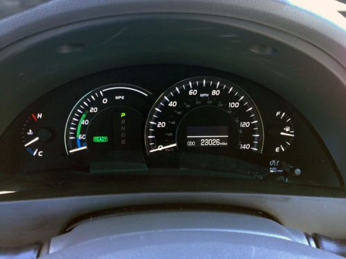 2010 Toyota Camry HYBRID Sedan – *ONLY 23.5K MILES*, US $19,150.00, image 4