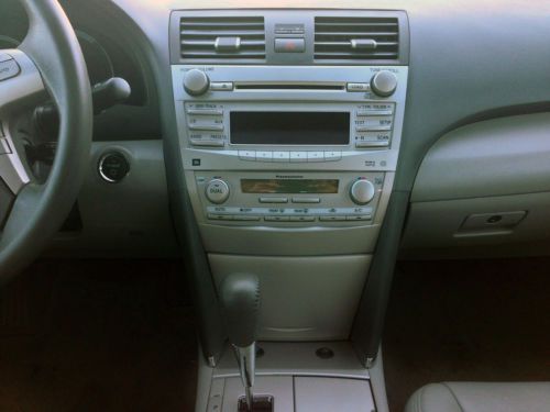 2010 Toyota Camry HYBRID Sedan – *ONLY 23.5K MILES*, US $19,150.00, image 5