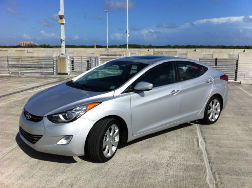 2013 hyundai elantra limited (19000 miles) excellent condition/no accidents