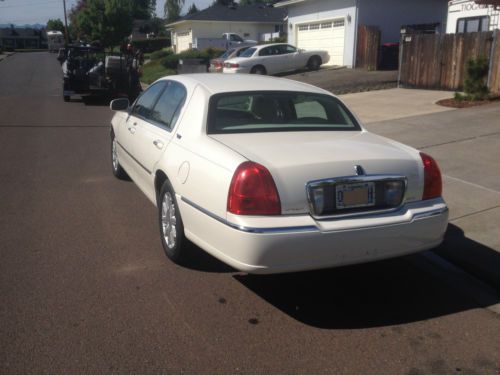 2007 Lincoln Town Car Signature Limited Sedan 4-Door 4.6L, US $13,000.00, image 4