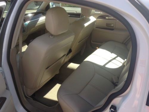 2007 Lincoln Town Car Signature Limited Sedan 4-Door 4.6L, US $13,000.00, image 8