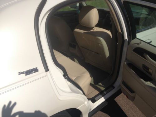 2007 Lincoln Town Car Signature Limited Sedan 4-Door 4.6L, US $13,000.00, image 10
