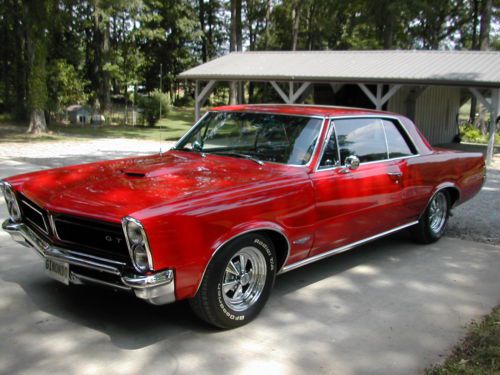 1965 pontiac gto, red ht, 4 speed, tri power, restomod