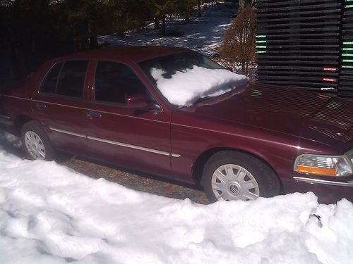 2004 mercury grand marquis runs drives great needs minor body work to front