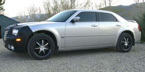 2006 chrysler 300c awd 5.7l hemi custom headlights rear spoiler &amp; custom wheels