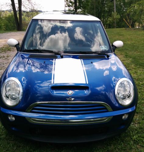 2005 mini cooper s, leather seats, power windows, moon/sun roof, sport package