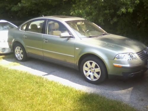 2001 Volkswagen Passat GLX Sedan 4-Door 2.8L, image 2