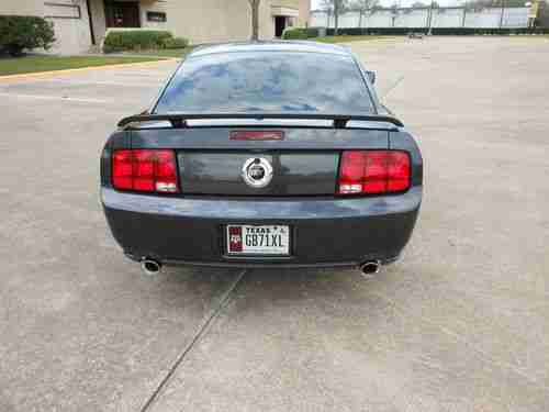 2007 Mustang GT 5  Speed, Excellent condition! Detailer maintained Female Driven, image 4
