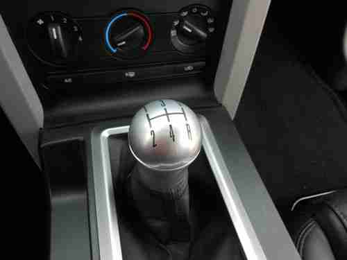 2007 Mustang GT 5  Speed, Excellent condition! Detailer maintained Female Driven, image 15
