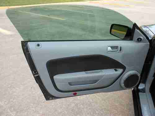 2007 Mustang GT 5  Speed, Excellent condition! Detailer maintained Female Driven, image 17
