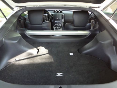 Pearl White Nissan 370z Sport Touring Package, image 10