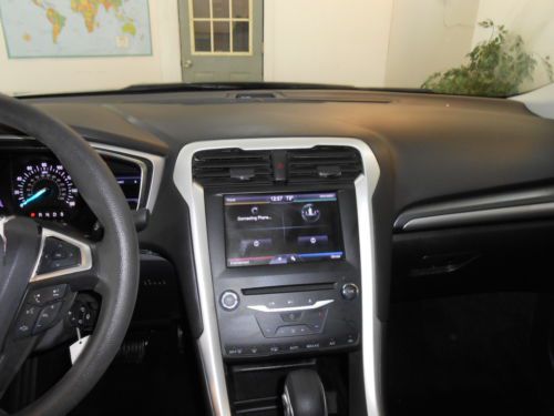 2013 Ford Fusion SE 15K NO RESERVE Salvage Rebuildable Damaged Repairable, image 27