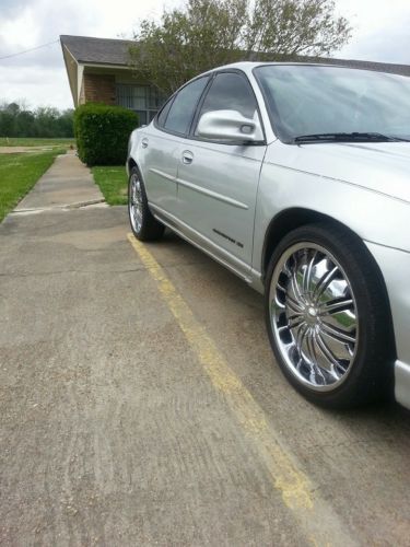 2001 customized grand prix on 20&#034; rims . excellent running vehicle.