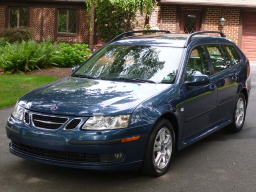 2006 saab 9-3 2.0t sportcombi wagon at 210hp 28mpg  clean carfax local 1-owner!!