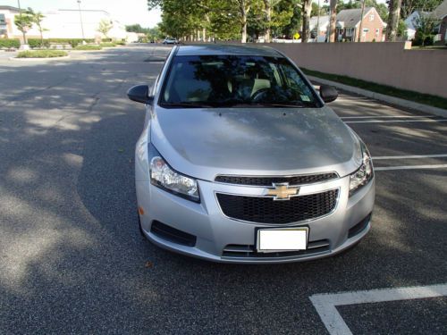 2011 chevrolet cruze ls sedan 4-door 1.8l