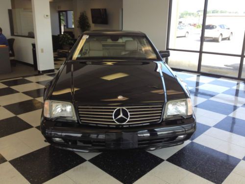 1997 Mercedes-Benz SL500 Convertible, image 2