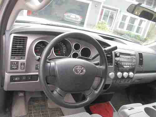 2011 Toyota Tundra SR5 Crew Cab Pickup 4-Door 5.7L, image 11