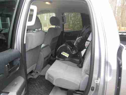 2011 Toyota Tundra SR5 Crew Cab Pickup 4-Door 5.7L, image 12