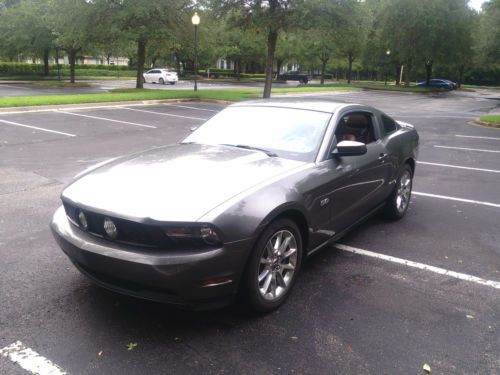 2011 ford mustang gt 5.0 rare interior color excellent cond may help w/delivery